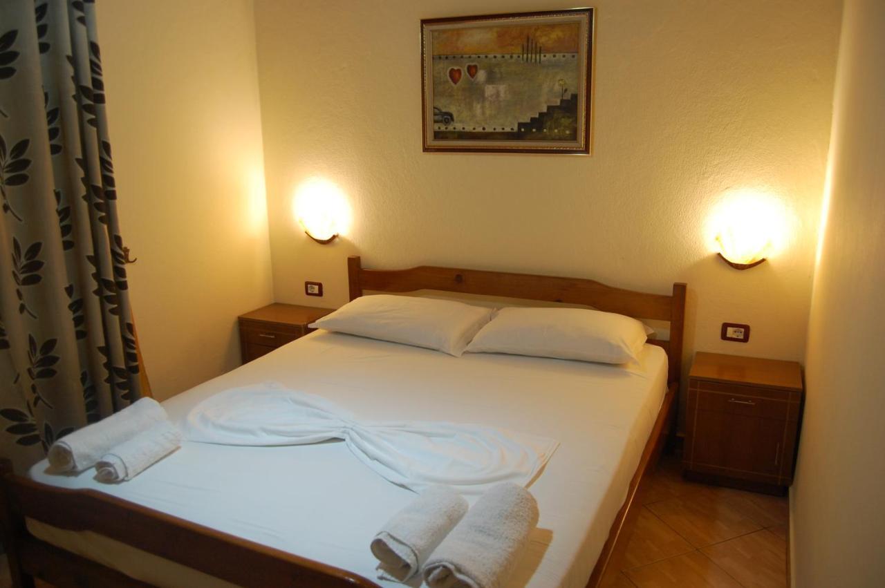 Hotel Ramosaco, Radhime, Vlore エクステリア 写真