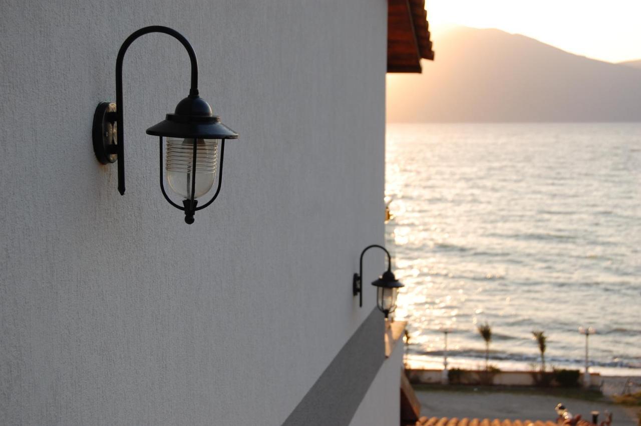 Hotel Ramosaco, Radhime, Vlore エクステリア 写真