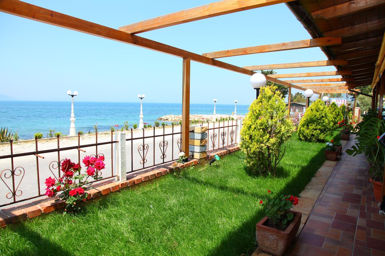 Hotel Ramosaco, Radhime, Vlore エクステリア 写真