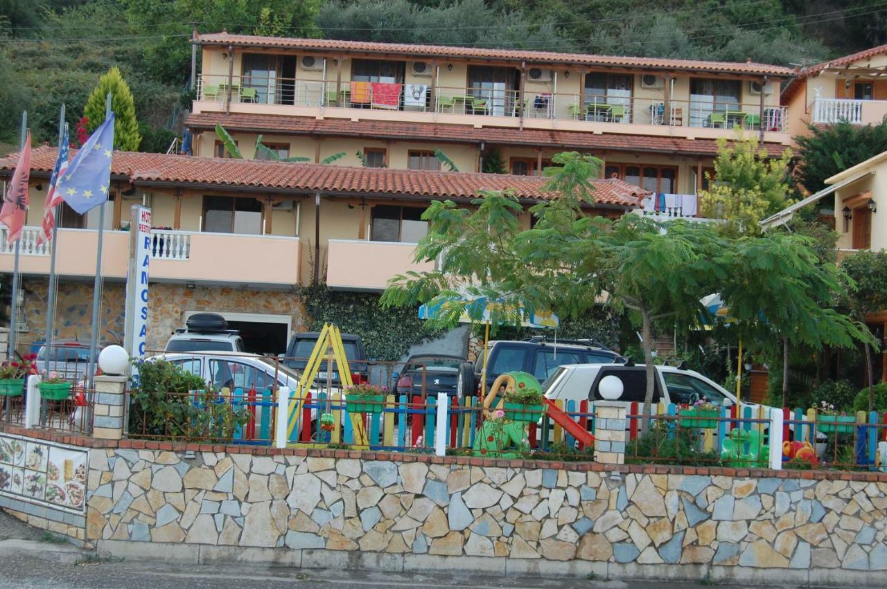 Hotel Ramosaco, Radhime, Vlore エクステリア 写真