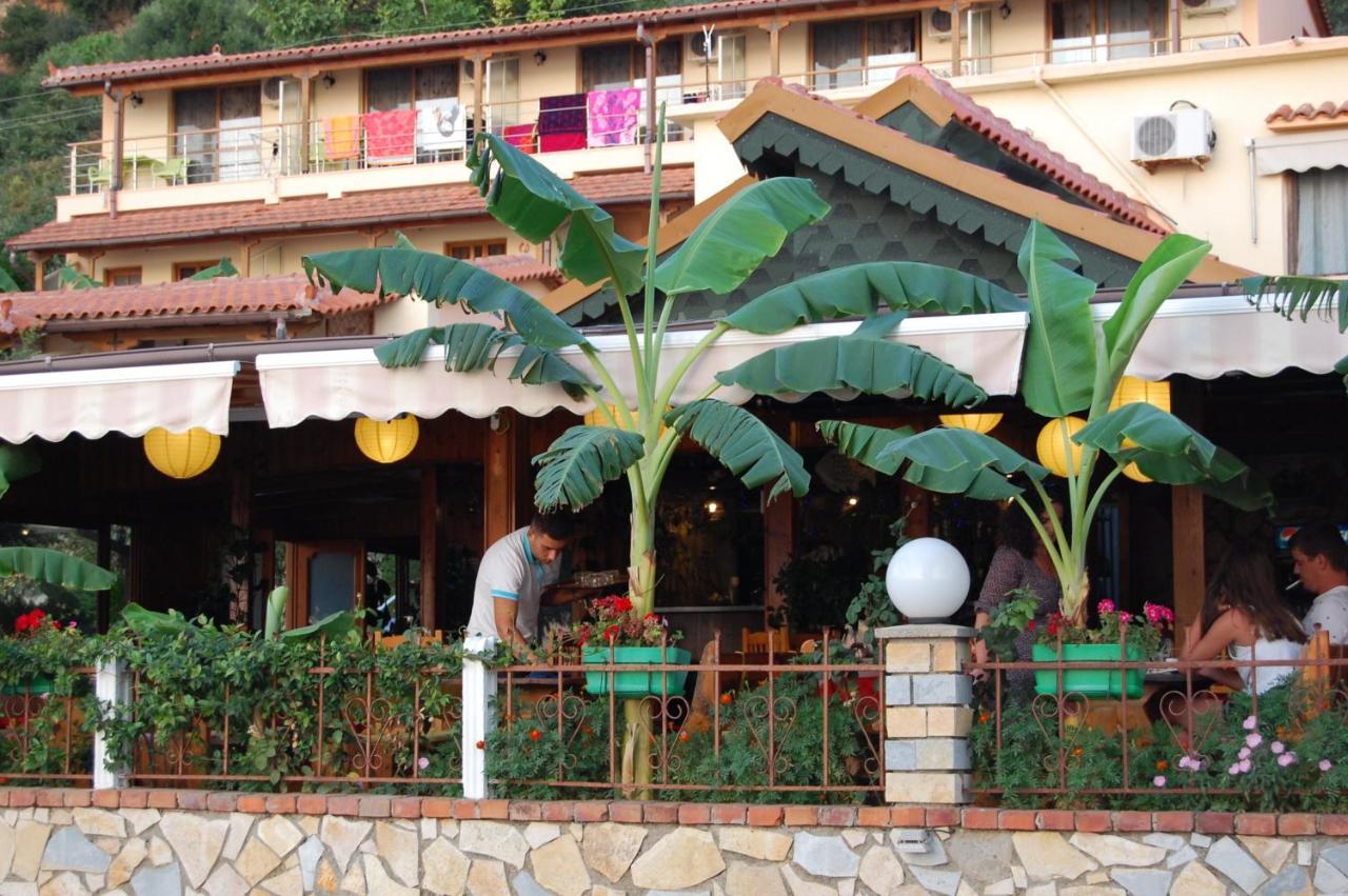 Hotel Ramosaco, Radhime, Vlore エクステリア 写真
